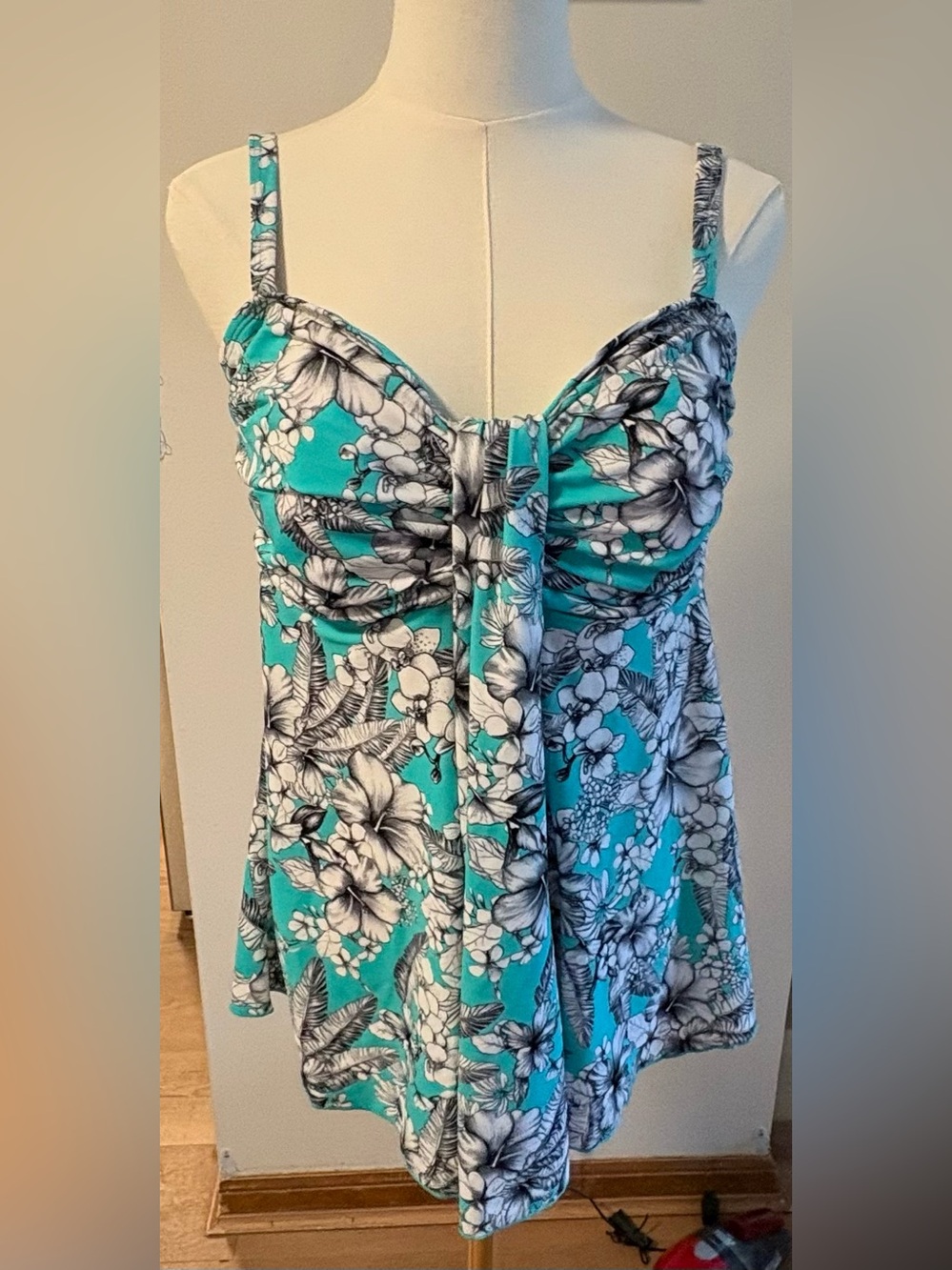 NWT Mazu swim floral tankini top beach boho sand sun summer